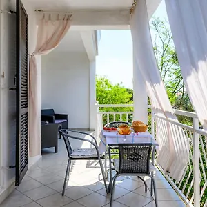 Apartman Beti Apartment